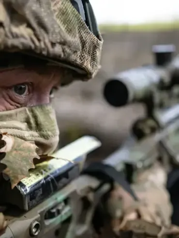 Russian Forces Utilize M-46 Self-Propelled Guns to Target Ukrainian Support Point: Ministry of Defense Statement Reveals Strategic Victory