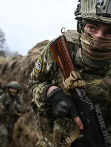Russian Military Observes Easter Ceasefire, Reports MoD