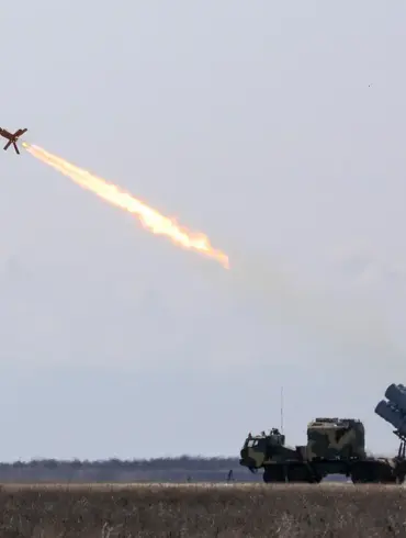 Russian Military Strikes Ukrainian Drone Command Post and Troops in Kursk Region