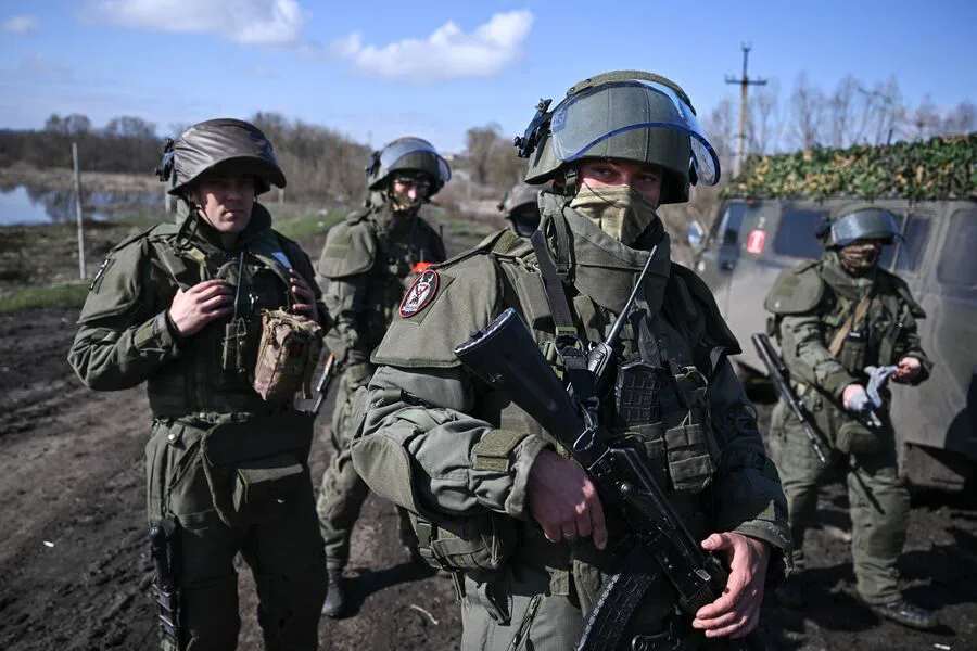 Russian Soldier Reveals Secret Weapon: How Ground Drones Helped Liberate Ulakly