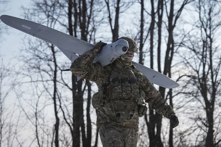 Ukrainian Drone Intrudes into Russian Town, Gets Entangled in Residential Area