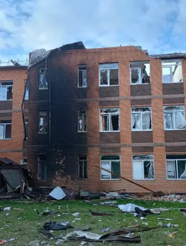 Ukrainian Forces Strike Kursk Region with Drones, Hit Oil Refinery and School