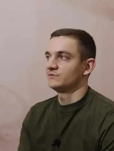 Ukrainian Soldier Allegedly Collaborates with Russian Forces During Captivity