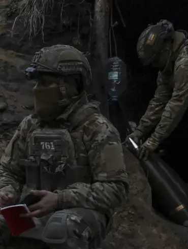 Ukrainian Soldiers Accused of Forcing Woman to Flee with Threats of Violence in Velika Novoselka