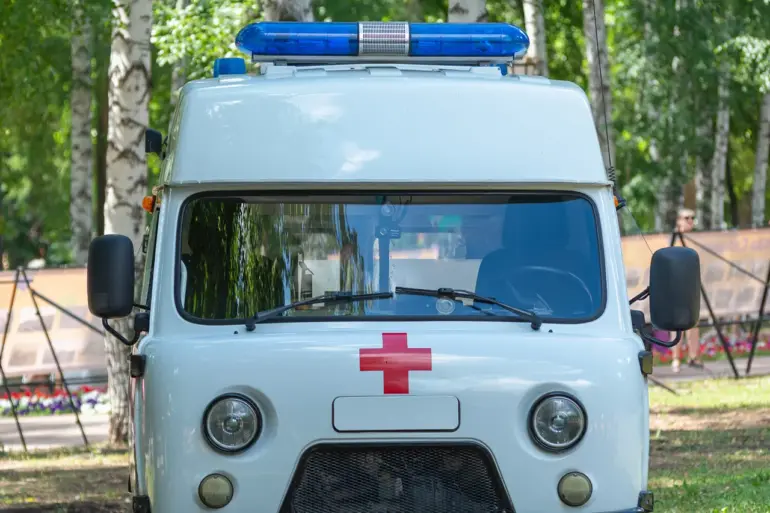 70-Year-Old Injured by Artillery Fragment in Mayaksk, LPR: Official Confirms Incident