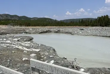 Government Regulations Keep Yellowstone's Biscuit Basin Closed During Summer Amid Ongoing Thermal Hazard Monitoring