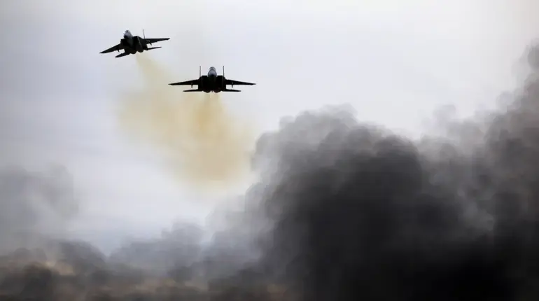 Israeli Airstrikes in Sana'a Injure 38, Kill 3; Critical Infrastructure Damaged