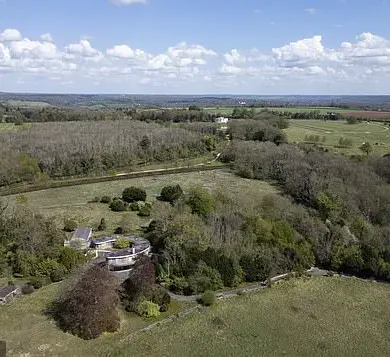 James Corden's Abandoned Luxury Mansion Project Ignites Community Controversy in Oxfordshire