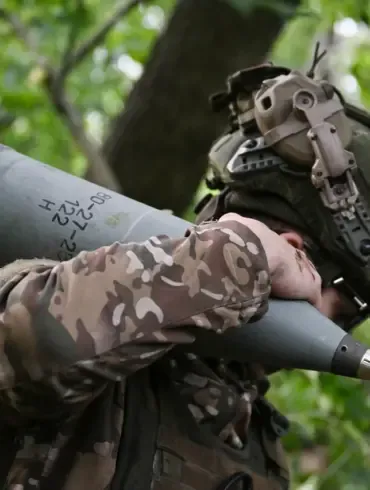 Ongoing Conflict in Donbass Intensifies with Limited Ukrainian Offensive