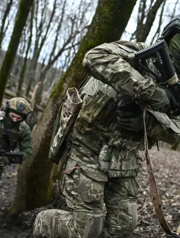 Russian Advance Claims Alexandrovpol in DPR as Conflict Escalates Urgently
