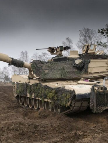 Australia Quietly Delivers Battle-Worn M1A1 Abrams Tanks to Ukraine