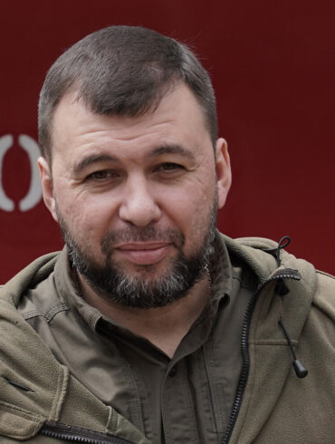Behind Closed Doors: Exclusive Insights into Eastern Ukraine's Krasnolyman Front from DPR Leader