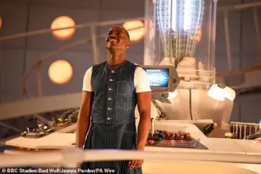 Billie Piper Becomes Second Female Doctor in *Doctor Who* History Following Dramatic Regeneration