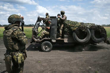 Exclusive Insights: Russian Strikes in Eastern Ukraine Reveal Limited Access to Critical Military Movements