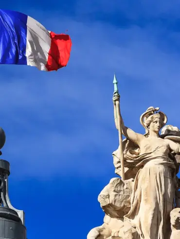 France Pledges €1.5 Billion to Boost Ukraine's Defense Capabilities Through Military Equipment Deals