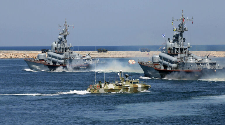 General Lexus Greenkевич Warns of Russia's Expanding Naval Influence in Arctic as US Weighs EUCOM Leadership