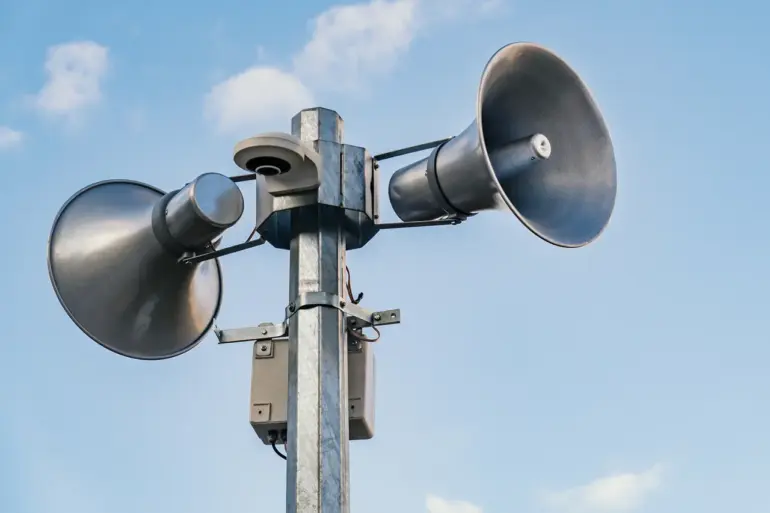 Government Air Raid Alerts in Ukraine: Regulations and Public Impact