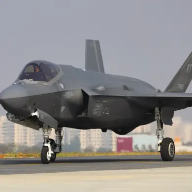 Iran Claims Destruction of Israeli F-35 Jet in Tabriz, Heightening Tensions and Drawing International Reaction