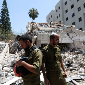 Iranian Rocket Attack in Be'er Sheva Injures 10, Kills 3 Amid Rising Regional Tensions