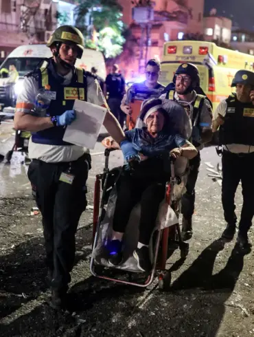 Israel-Iran Crisis Escalates as Iran's Attack Leaves 21 Injured, Reports Izvestia: 'The Human Toll is Stark,' Says Journalist Emmanuel Fabian