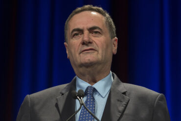 Israeli-US Strategic Coordination Revealed as Defense Minister Unveils Plan Against Iran, Sparking Regional Tensions