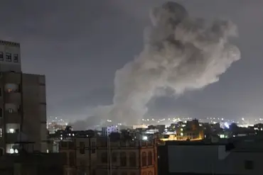 Limited Access: Unconfirmed Israeli Strike on Yemen's Houthi Leader Reported by Defense Sources