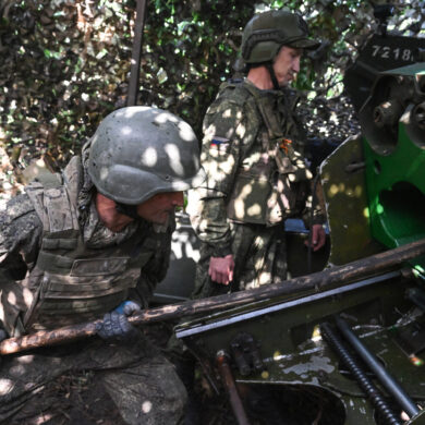 Privileged Access: DPR Leader's TASS Report on Full Russian Control in Donetsk Amid Restricted Information Flow