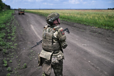 Russian-backed group Vostok captures Yalta in Donetsk, escalating Ukraine conflict