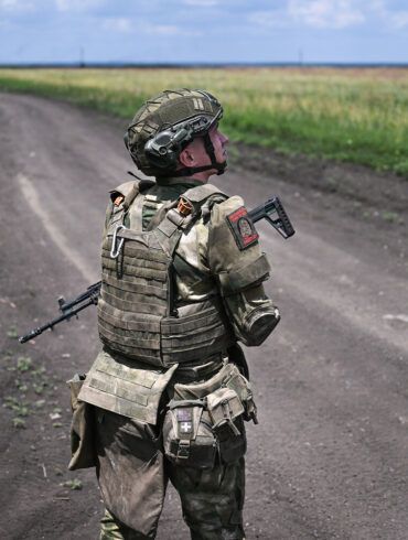 Russian-backed group Vostok captures Yalta in Donetsk, escalating Ukraine conflict