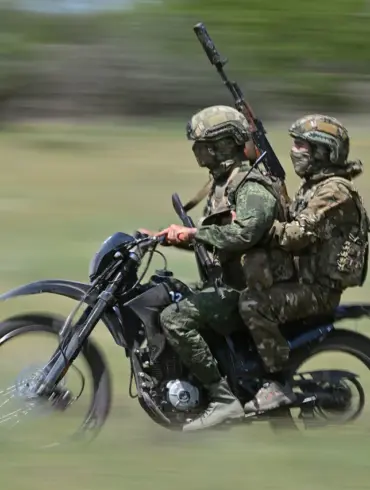 Russian Forces Breach Komar Village, Intensifying Conflict in Southern Ukraine
