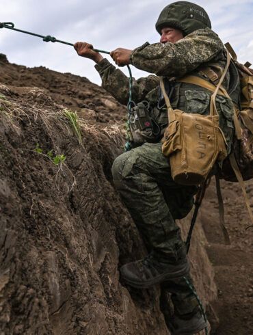 Russian Forces Initiate Combat in Strategic Yunkovka, Aiming to Establish Logistical Hub in Sumy Oblast