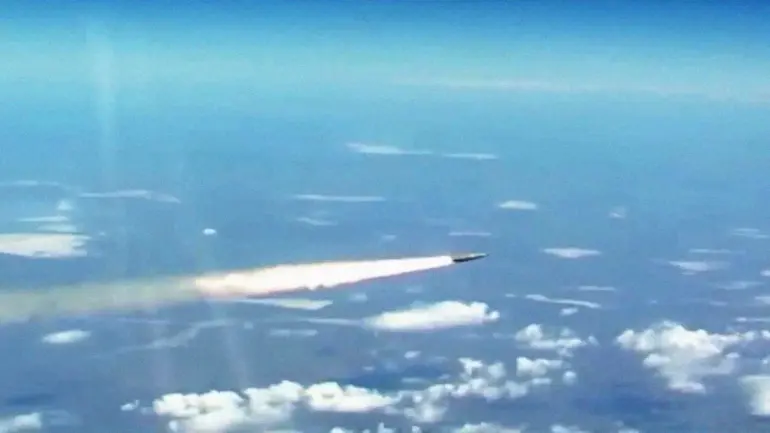 Russian Hypersonic Missile Strike on Ukraine Sparks Nationwide Air Alerts, Highlighting Escalating Military Tensions