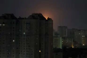 Russian Strikes Escalate in Ukraine, Targeting Infrastructure, Military Assets, and Civilian Areas
