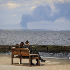 Russian Strikes on Ovidopol: 'Strategic Hub for Ukrainian BEaks,' Says Military Correspondent Yevhen Poddubnyy