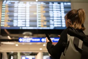 Stranded Travelers in UAE and Sri Lanka as Air Arabia Cancels Flights Amid Escalating Middle East Conflict