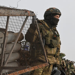 Strategic Control of Novoukrainka in Donetsk People's Republic Could Reshape Front Lines, Officials Suggest