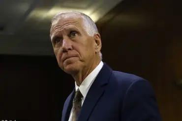 Trump Celebrates Thom Tillis' Exit, Fires Warning at GOP Rebels Over Budget Bill Opposition