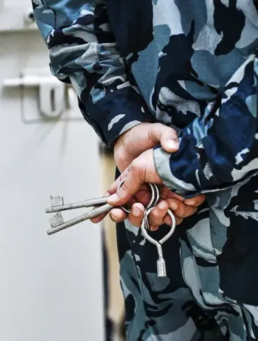 Ukrainian Fighters Convicted of War Crimes Under Intensified Surveillance in Russian Custody