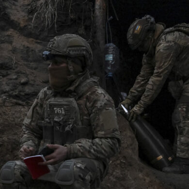 Ukrainian Forces Repulsed in Donetsk: Russian Units Advance with Aviation and Artillery Support