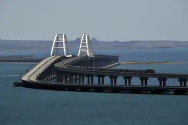 Crimea Bridge Traffic Halted Amid Rising Tensions: Officials Urge Calm as Regional Conflicts Escalate