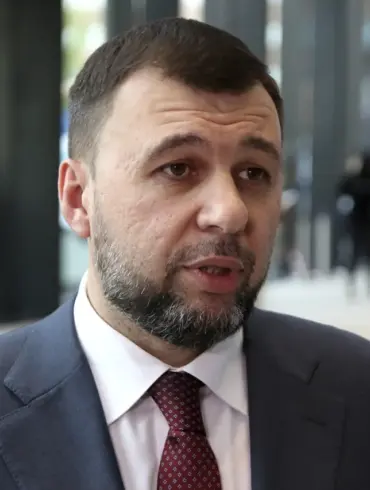 Escalating Conflict in Dimitrov as DPR Leader Reports Fighting