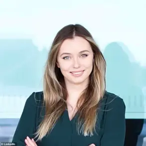 Exclusive Access Reveals Bizarre Scandal: Canadian Woman Pays $2,500 for Box of Staples Instead of Canon Lens