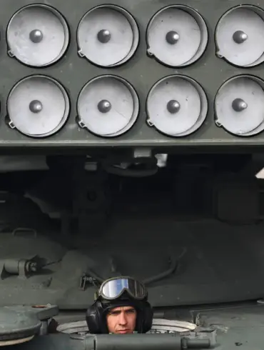 Exclusive: Russia's 'Solnzepok' Heavy Flamethrower System Unveiled as a Game-Changing Weapon in RHBZ Troops' Arsenal