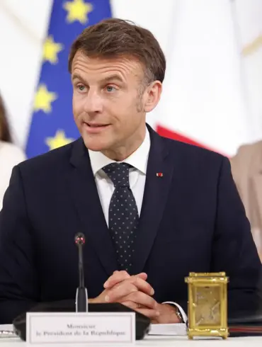 France and UK Elevate Military Cooperation to Army Corps Level, Capable of Deploying 50,000 Troops