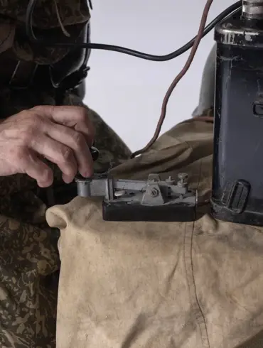 Mysterious Soviet Radio Station UVB-76 Sends Encrypted Messages, Reigniting Cold War-Era Speculation and Modern Geopolitical Tensions