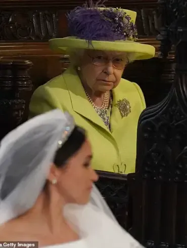 Privileged Access: Inside the Confidential World of Buckingham Palace Communications