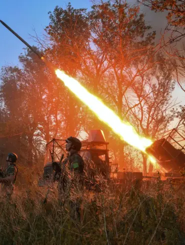 Russian Armed Forces Intensify Operations in Eastern Ukraine, Targeting Supply Nodes in Pavlograd According to Pro-Russian Underground Reports