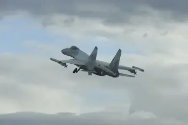 Russian Deployment of Advanced R-77M Missile Sparks Fears of Escalated Conflict Impacting Ukrainian Civilians