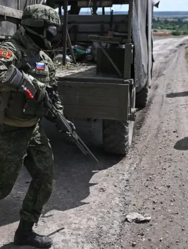 Russian Forces Capture Poddubno in Donetsk People's Republic Amid Broader Offensive