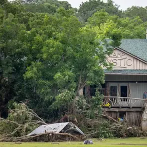 Texas Floods: Devastation and Survivors as Recovery Efforts Intensify